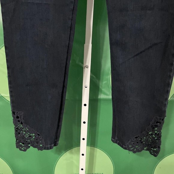 SOFT SURROUNDINGS Women's jeans w/crochet ankle detail in BLACK sz 10 - VGUC - Picture 4 of 14
